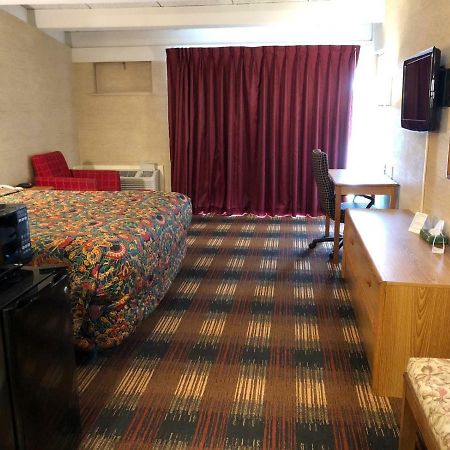 Red Carpet Inn Syracuse Airport North Syracuse Ngoại thất bức ảnh