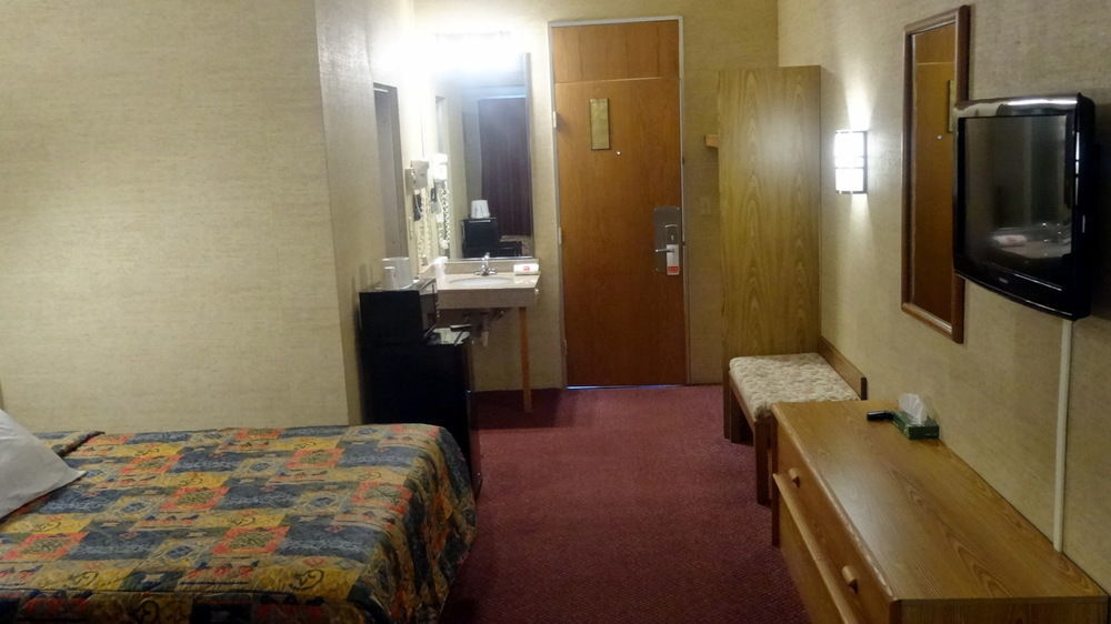 Red Carpet Inn Syracuse Airport North Syracuse Ngoại thất bức ảnh