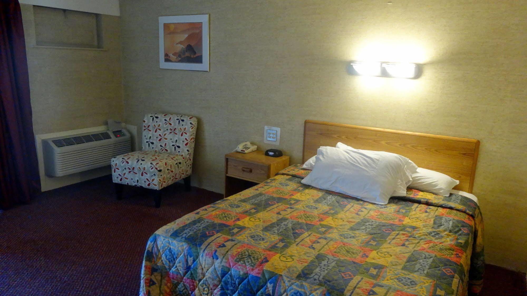 Red Carpet Inn Syracuse Airport North Syracuse Ngoại thất bức ảnh