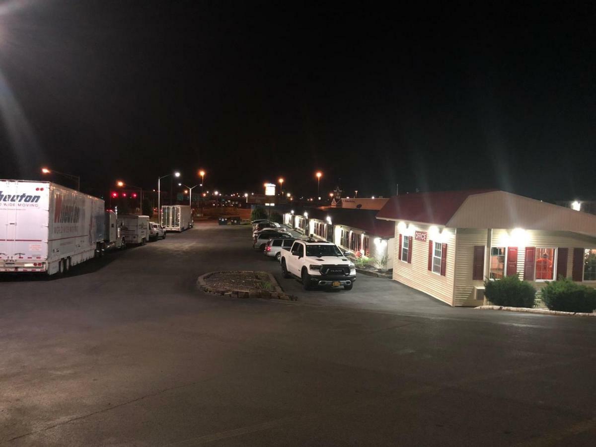 Red Carpet Inn Syracuse Airport North Syracuse Ngoại thất bức ảnh