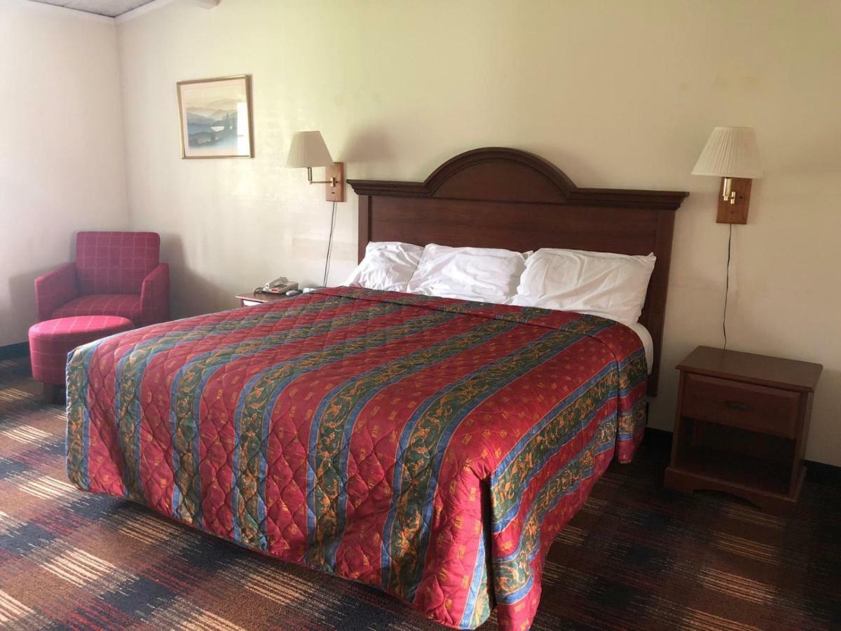 Red Carpet Inn Syracuse Airport North Syracuse Ngoại thất bức ảnh