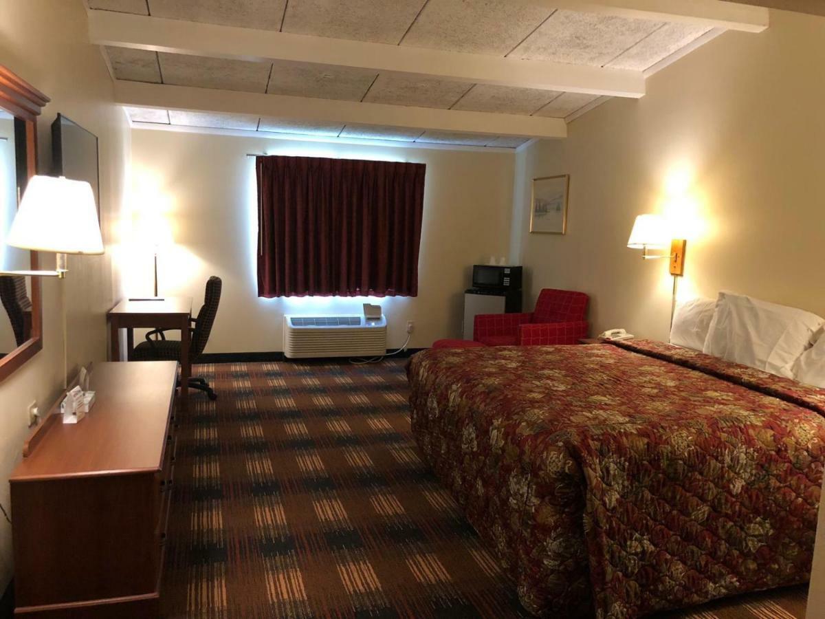 Red Carpet Inn Syracuse Airport North Syracuse Ngoại thất bức ảnh