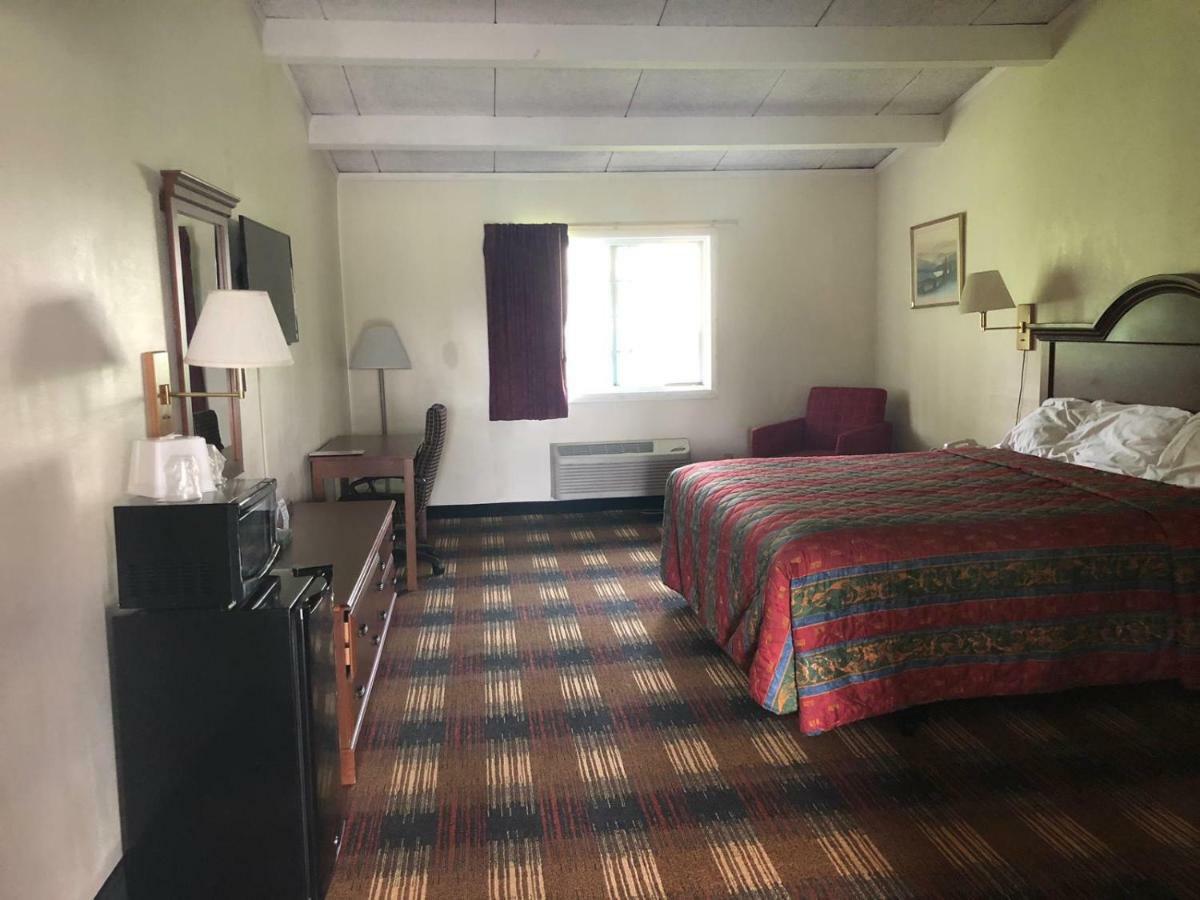 Red Carpet Inn Syracuse Airport North Syracuse Ngoại thất bức ảnh