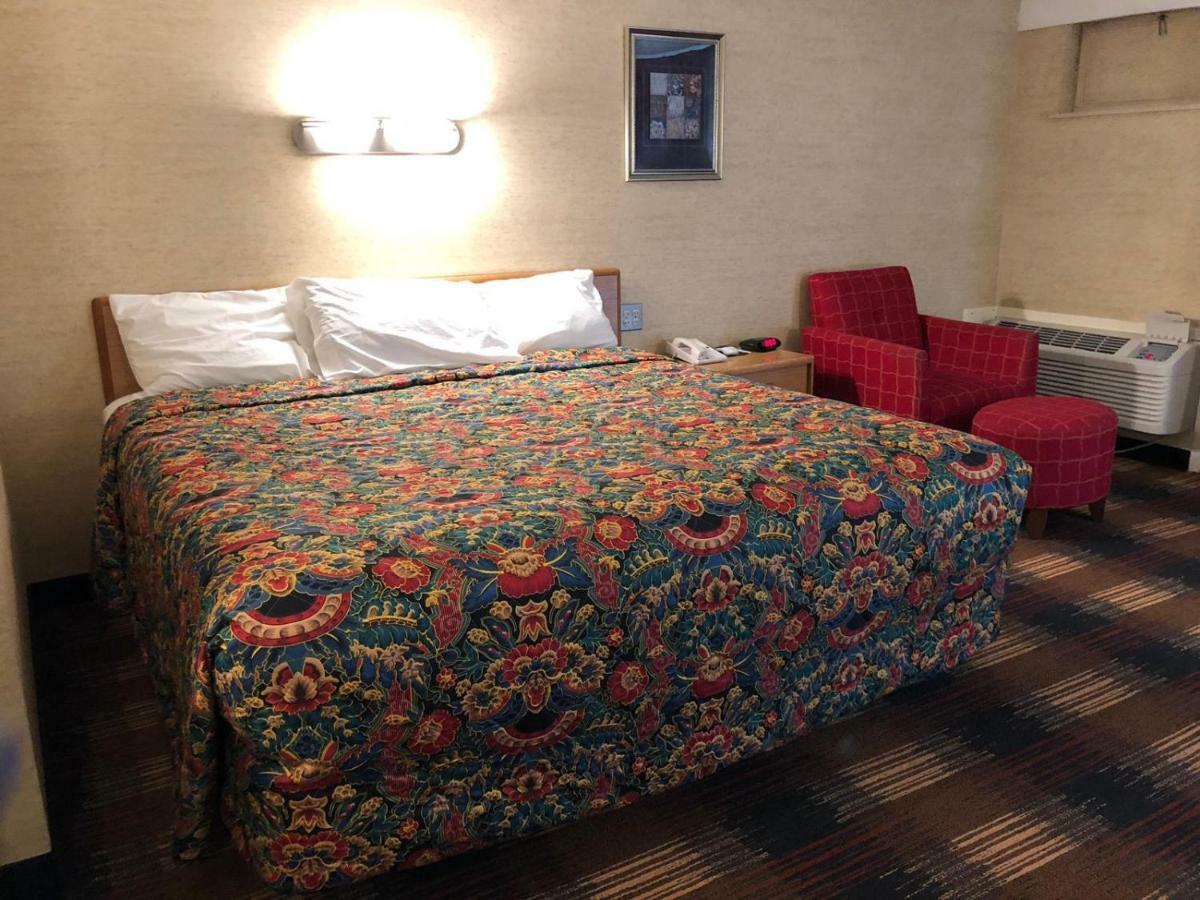 Red Carpet Inn Syracuse Airport North Syracuse Ngoại thất bức ảnh